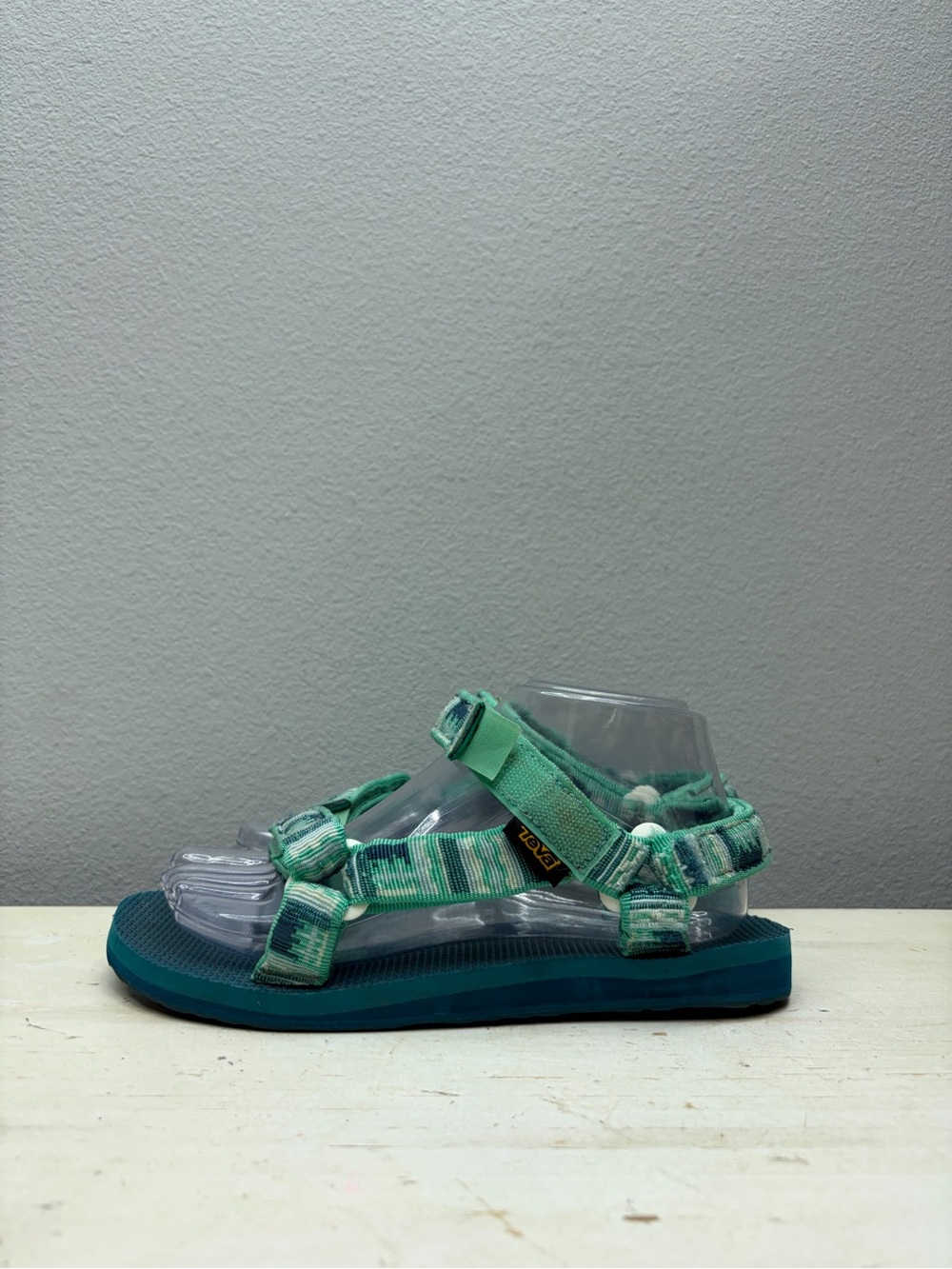 Teva Green Original Universal Sandals Size 7